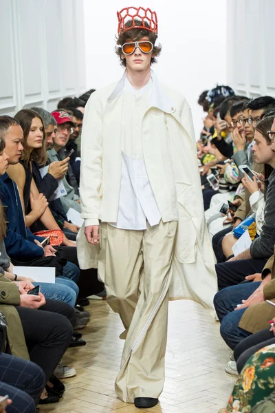Look 22